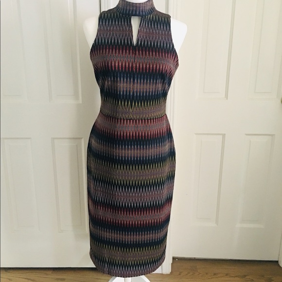 Maggy London Dresses & Skirts - Maggy London high neckline bodycon stretch dress 6